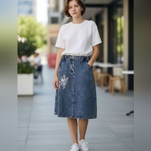 Vintage Floral Embroidered Denim Midi Skirt Large